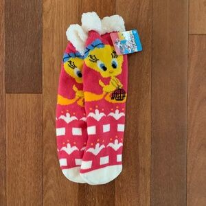 NWT Looney Tunes Tweety Sherpa Lined Socks